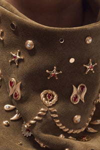 Marie Lichtenberg Staging Pendant Bandana