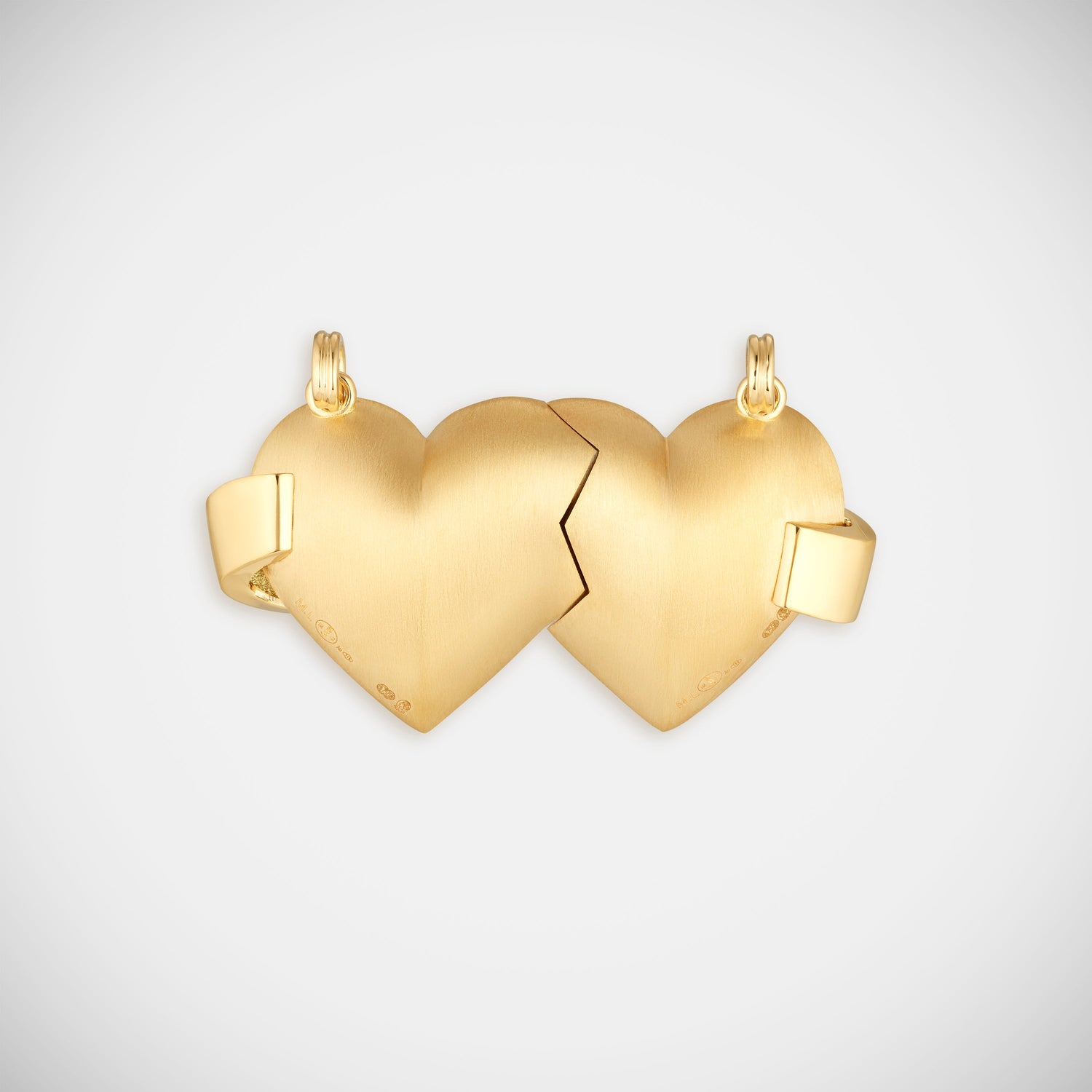 Marie Lichtenberg Staging Charm Best Friend charms on Gourmette Chains