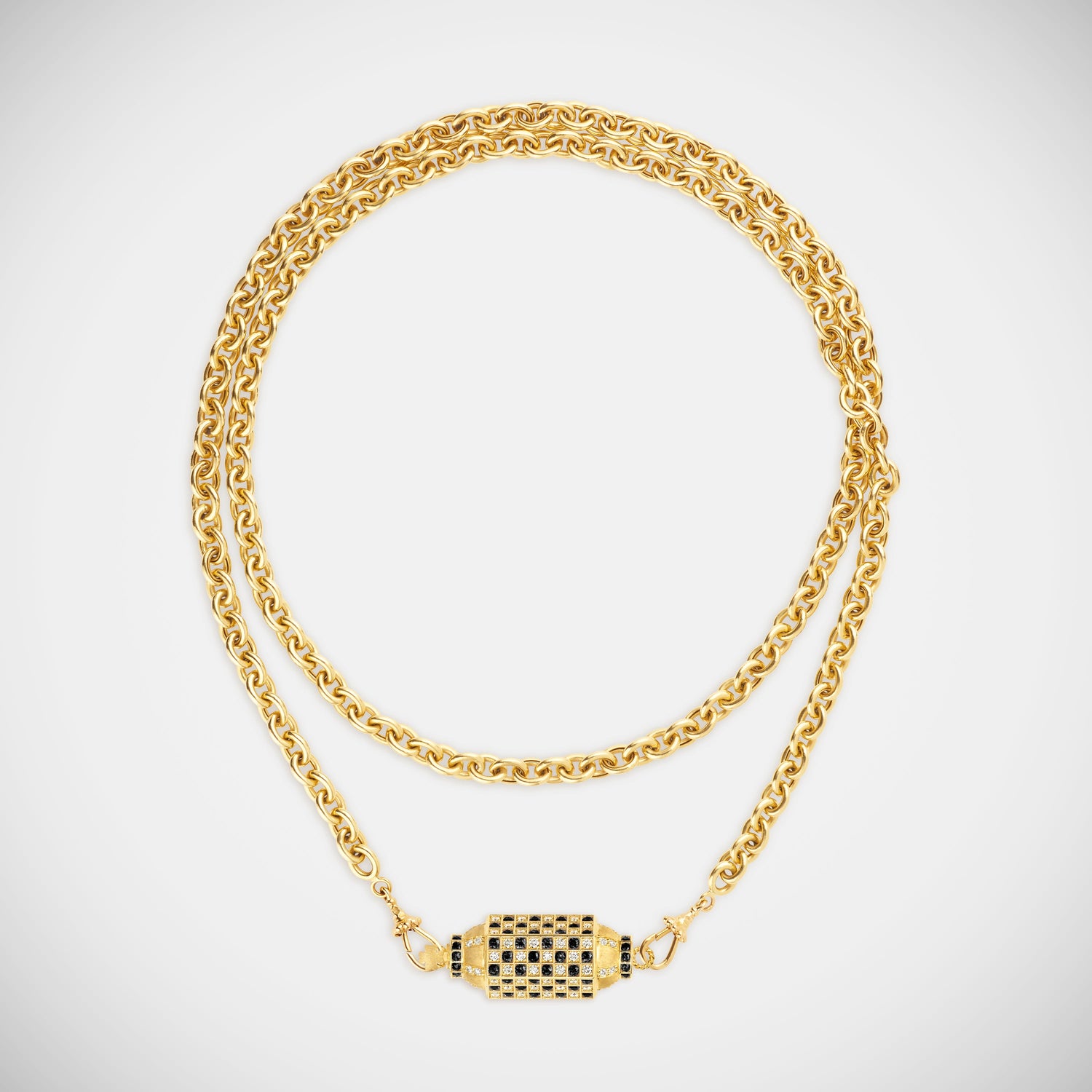 Marie Lichtenberg Staging Locket Check Black Diamond Locket on Rosa Classic Chain