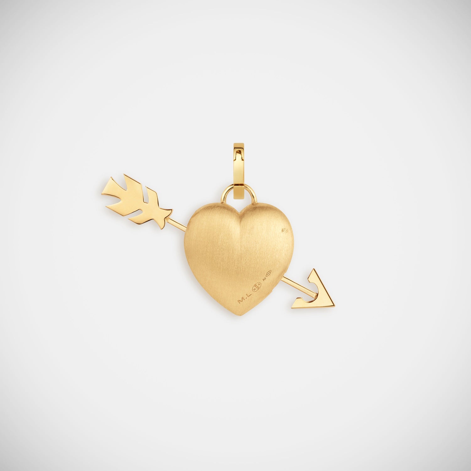 Marie Lichtenberg Staging Charm Coeur percé charm