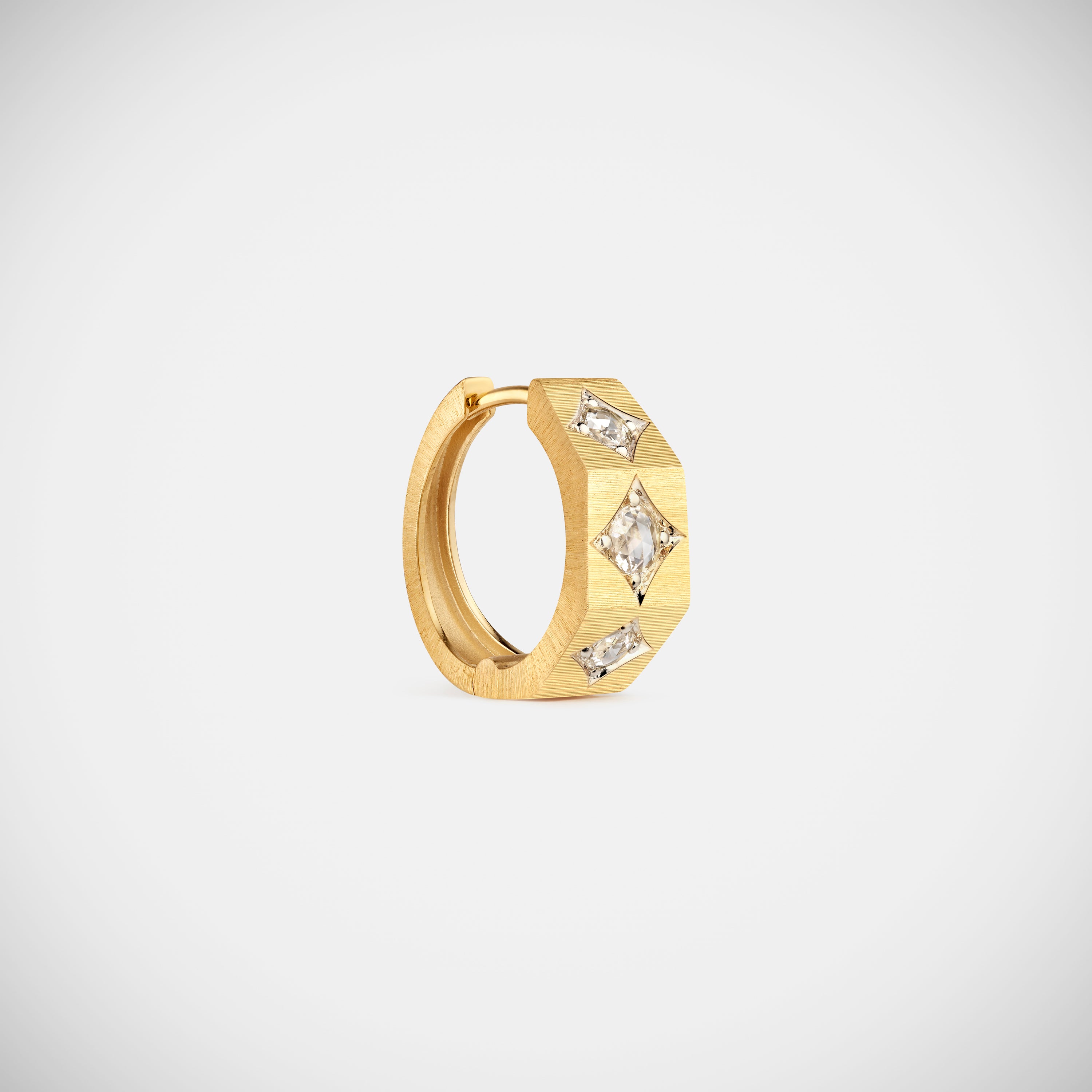 Marie Lichtenberg Staging Earring Ecrou Coco earring Diamonds medium