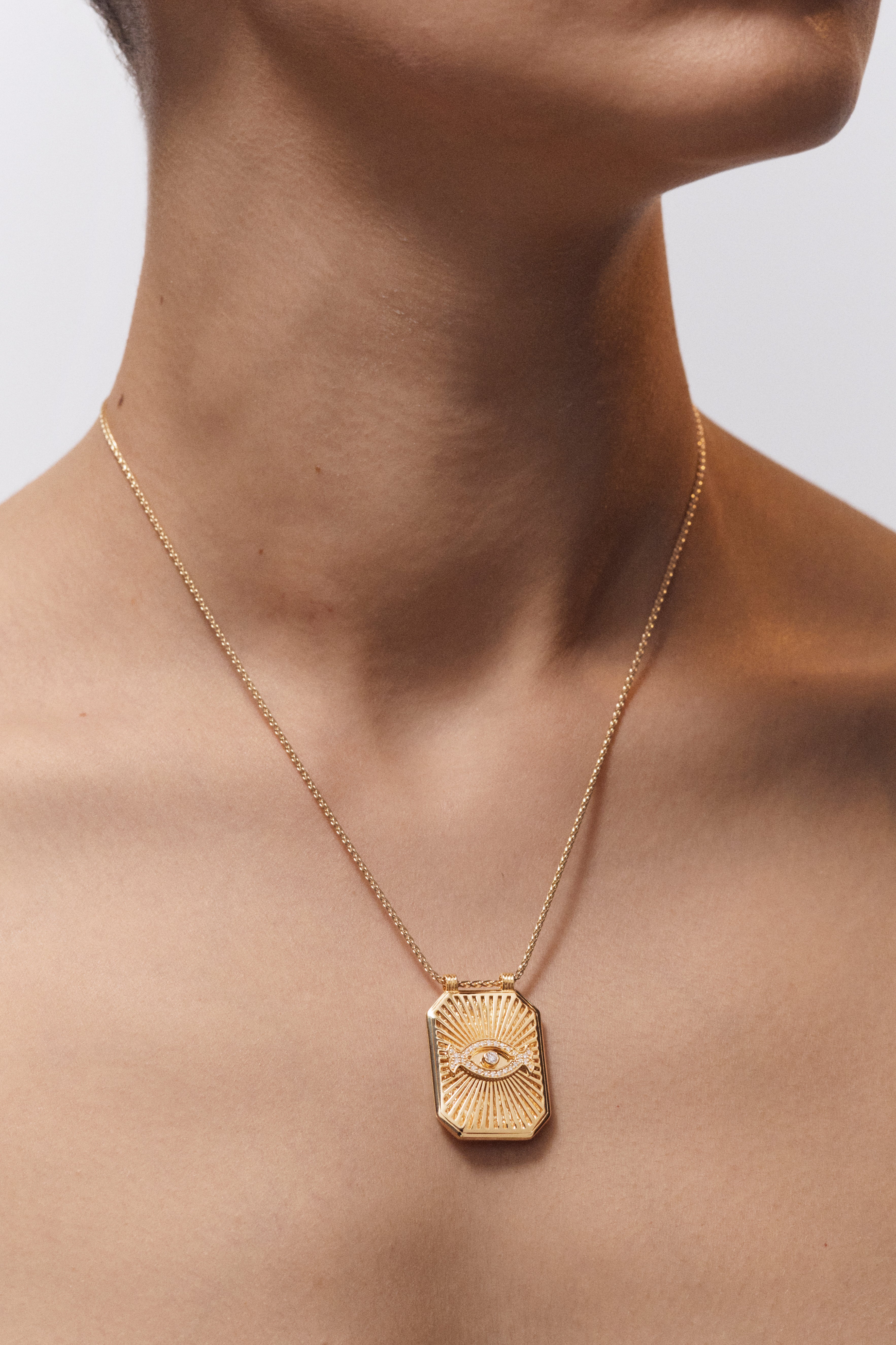 Marie Lichtenberg Staging Scapulaires Eye Scapular