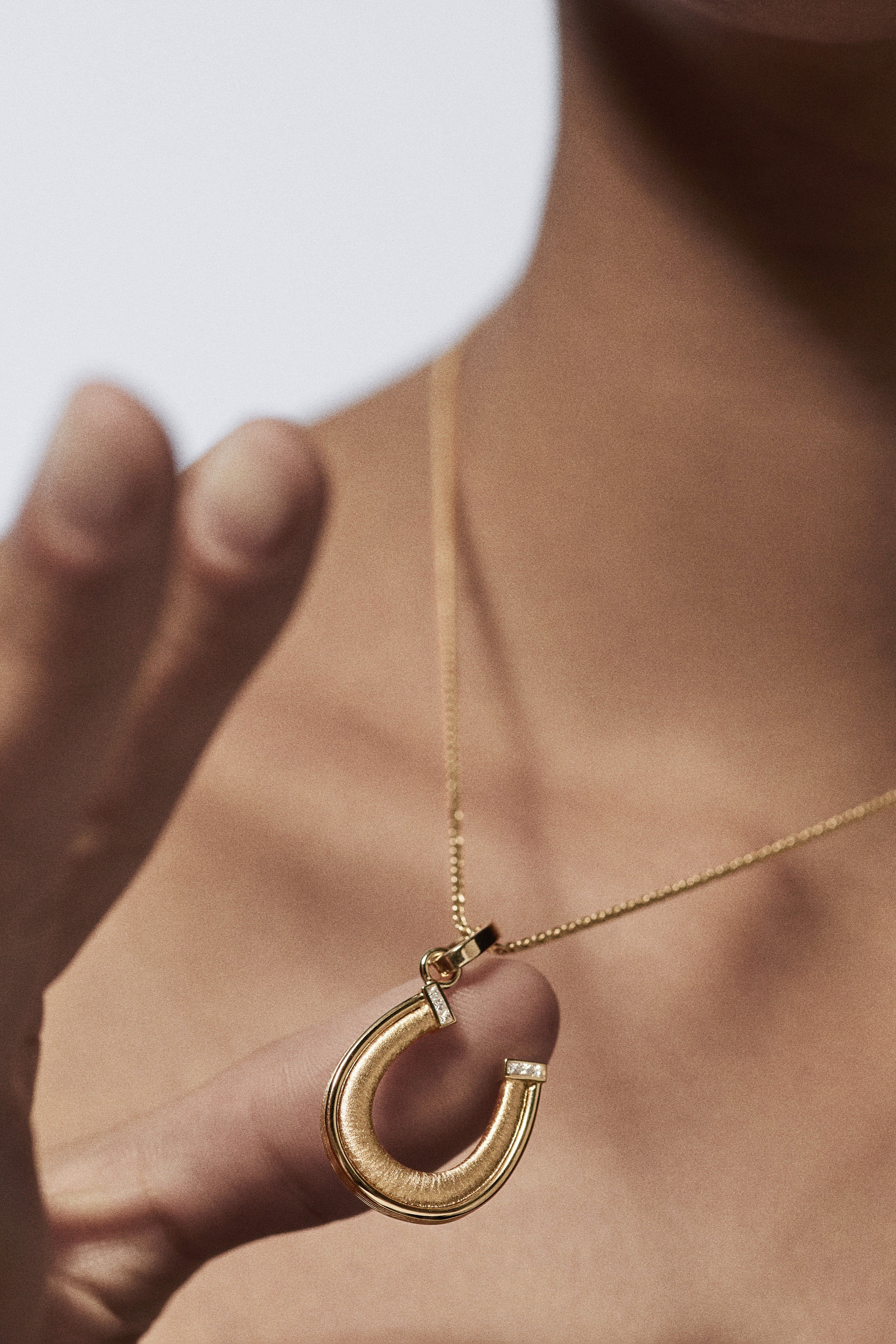 Horseshoe charm – Marie Lichtenberg