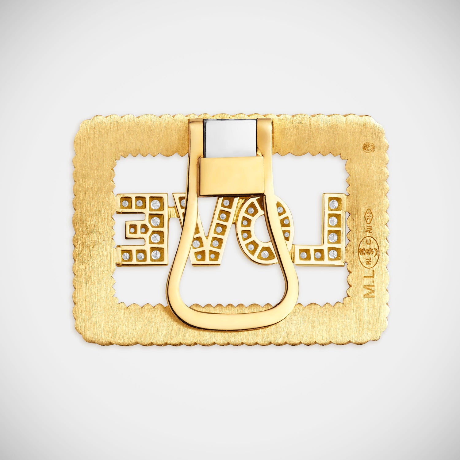 Marie Lichtenberg Staging Collar clips Love Collar Clip