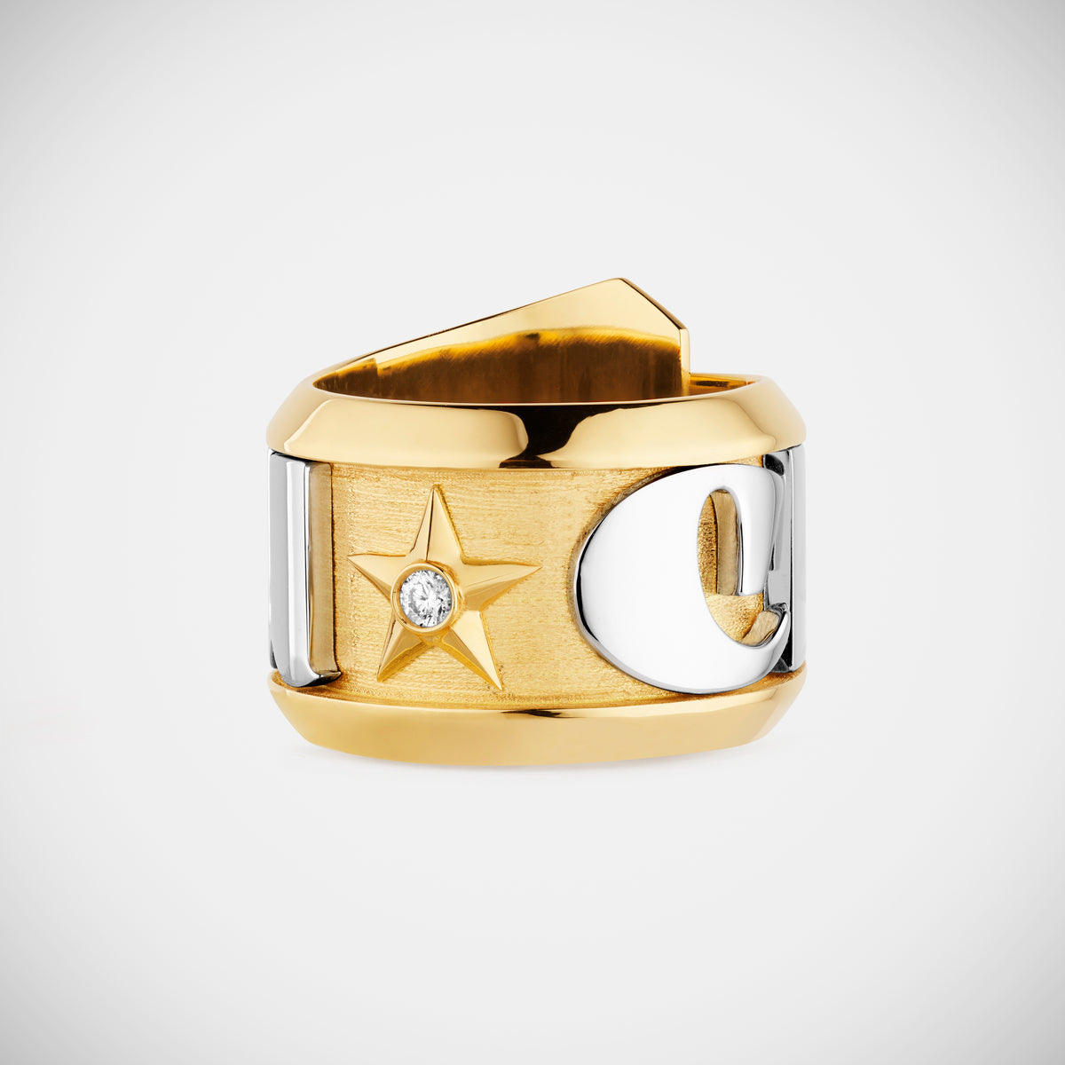 Marie Lichtenberg Staging Ring Luck Fanion Ring