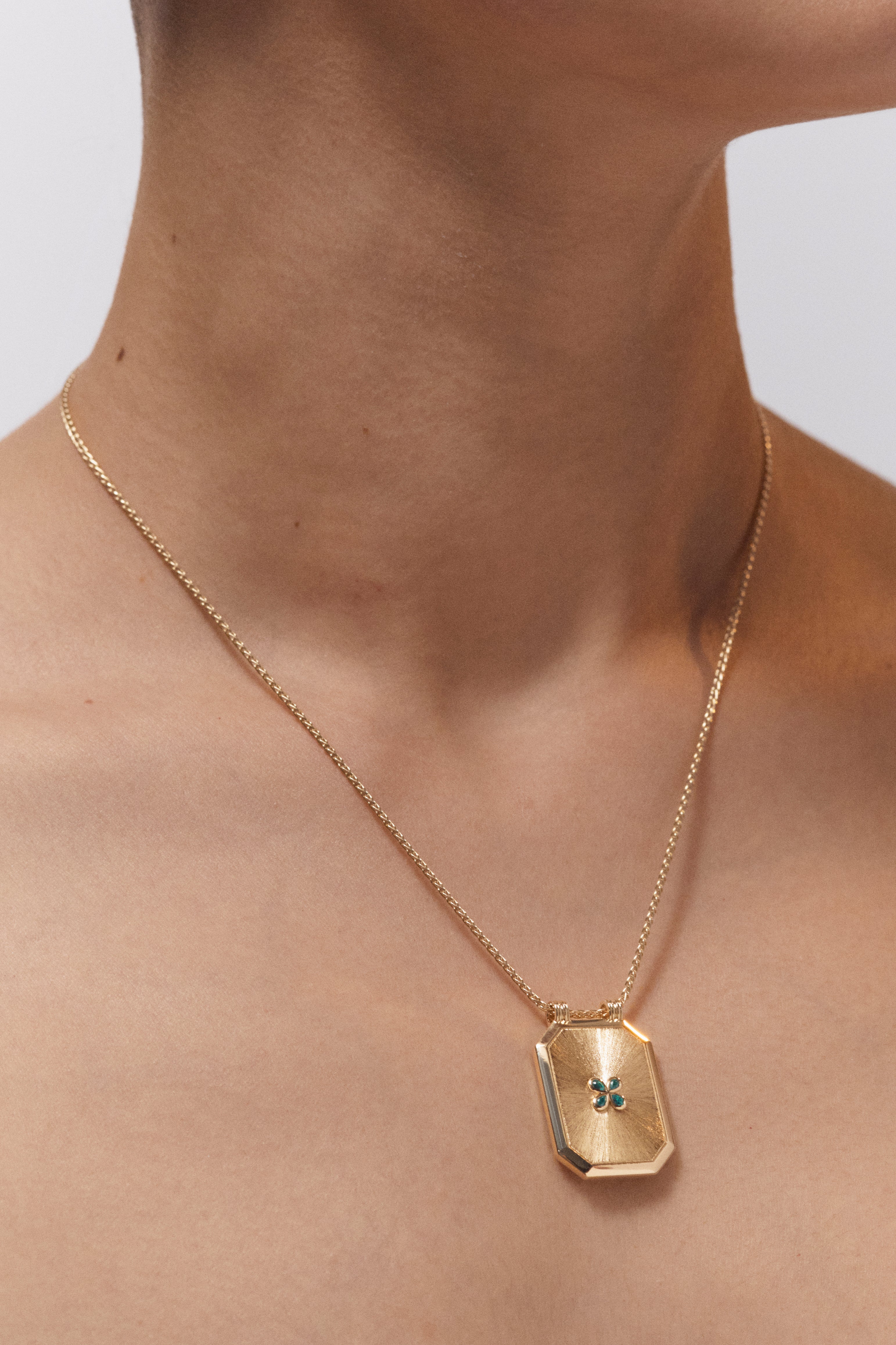 Marie Lichtenberg Staging Scapulaires Luck scapular