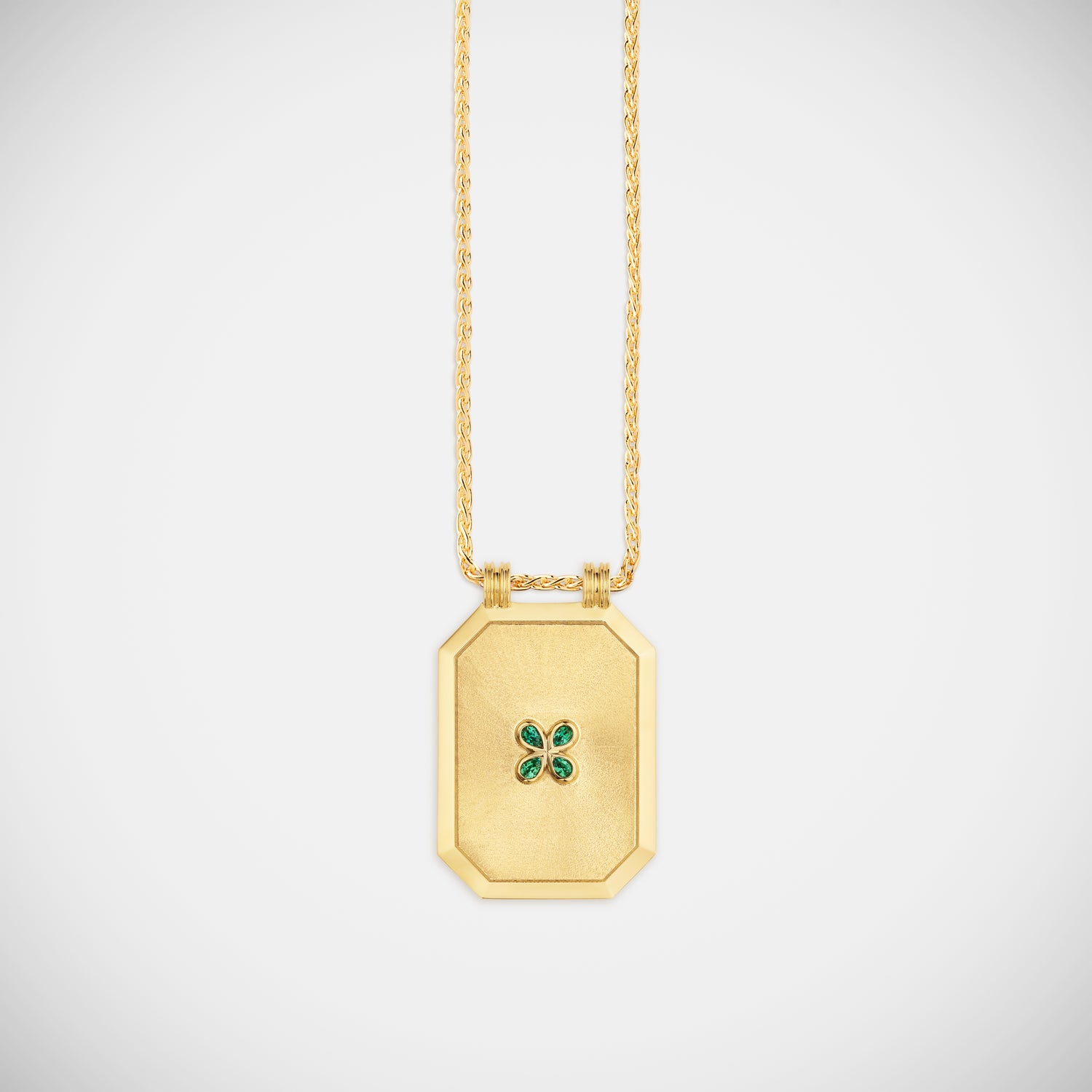 Marie Lichtenberg Staging Scapulaires Luck scapular