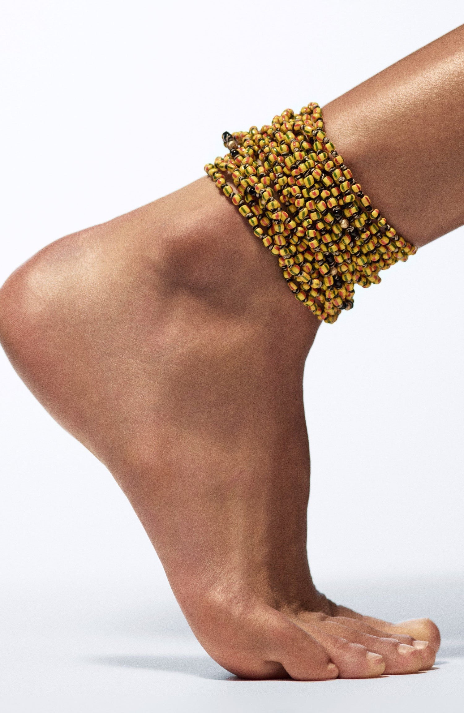 Marie Lichtenberg Staging Link Mauli beads ghana rasta 4m