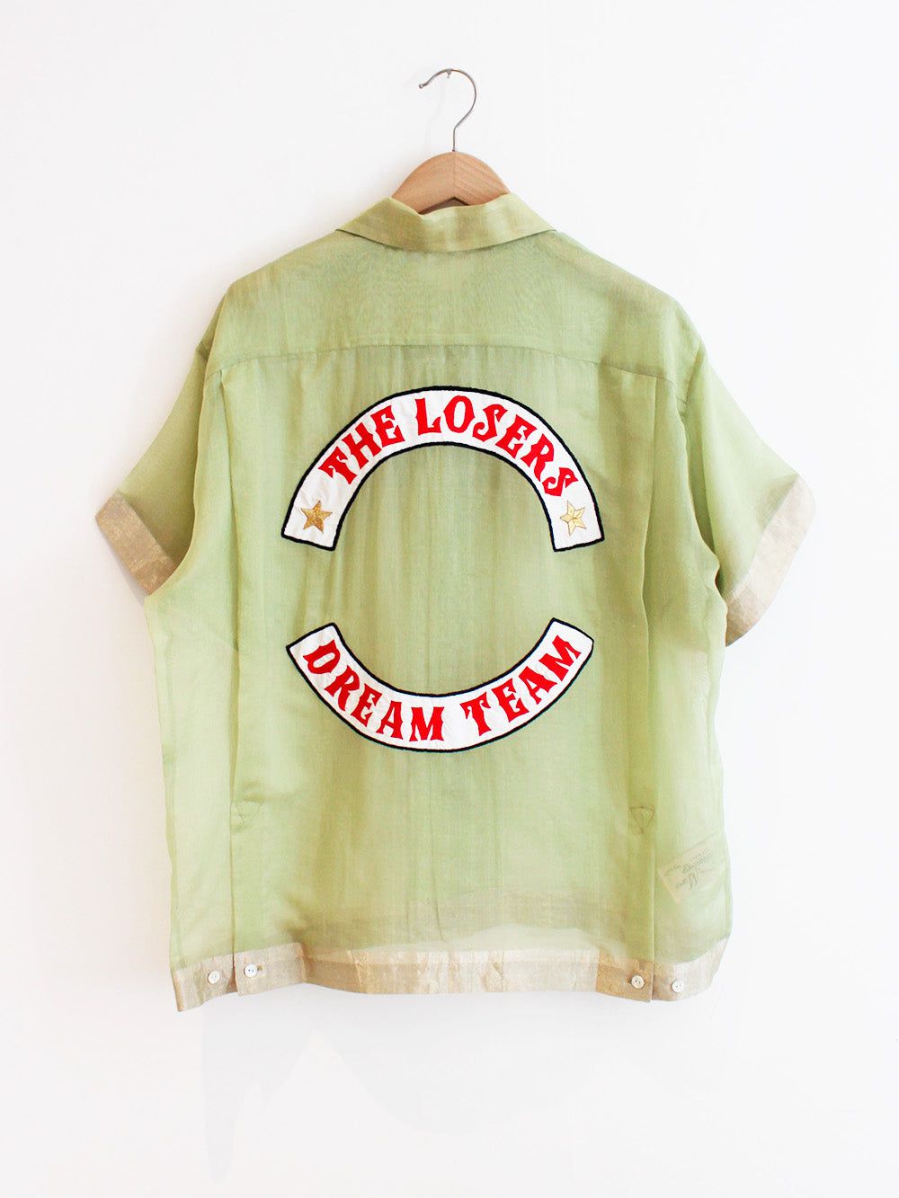 Marie Lichtenberg Staging accessoires The Losers Dream Team shirt